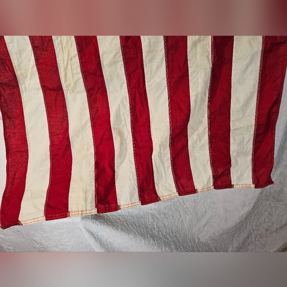 Patriotic American Flag Tapestry - Picture 9 of 12